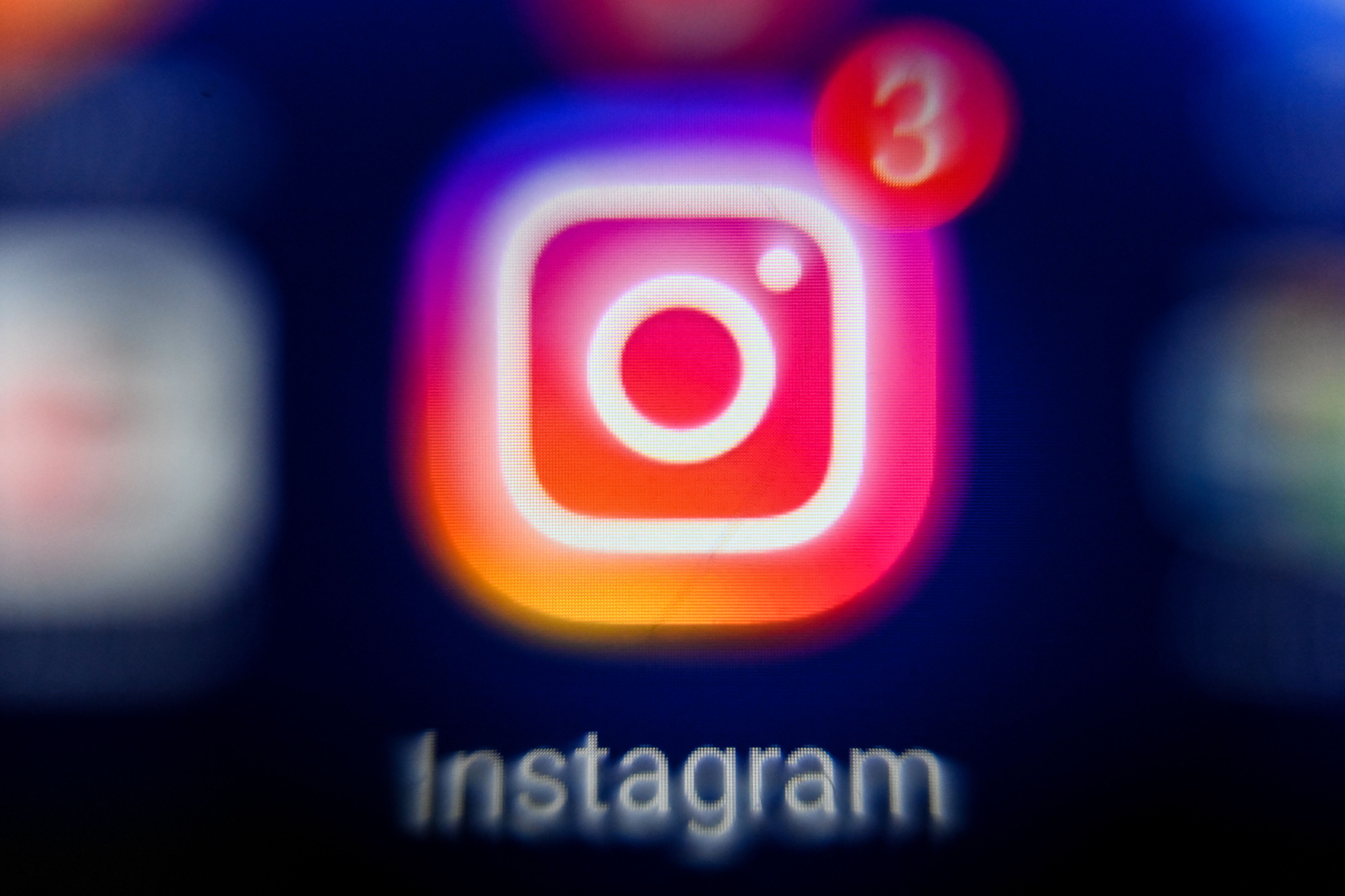 Instagram's new 'nighttime nudges' aim to reduce teens' time on the app