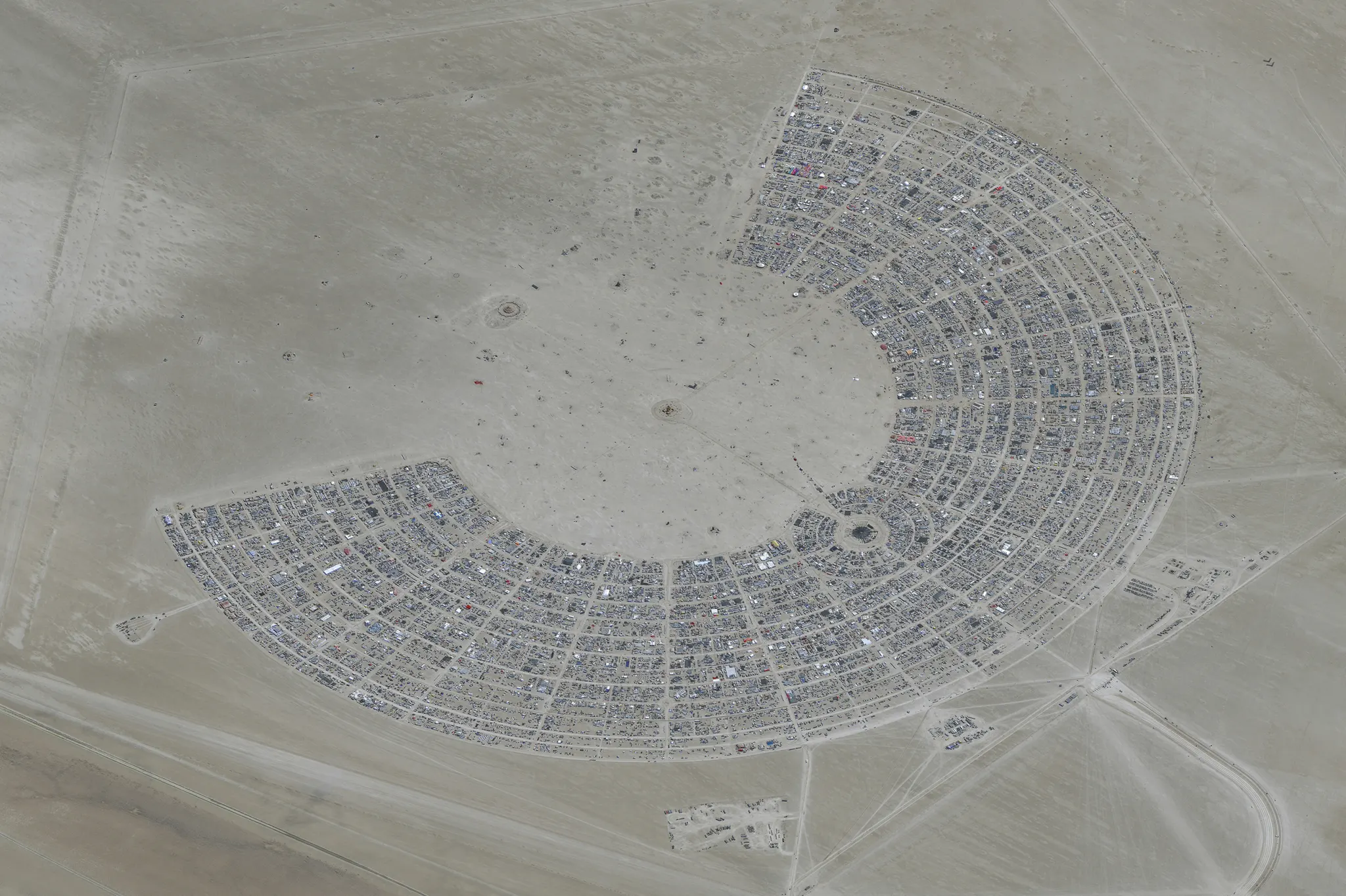 No longer stranded, tens of thousands clean up and head home after Burning  Man floods