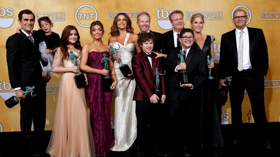 Will ‘modern Family’ Return? Rumors Fly After Star Posts Photo Of Set